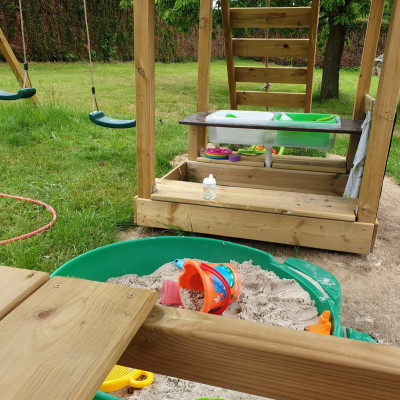 Matschküche im Spielturm